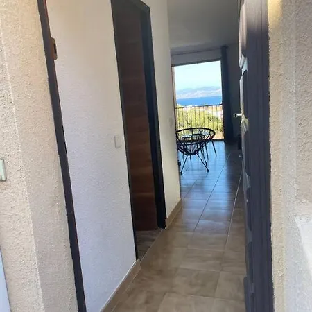 Appartamento T1 LʼÎle-Rousse